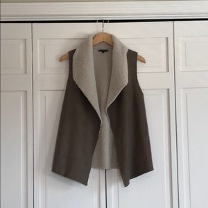 Faux fur vest - Size small